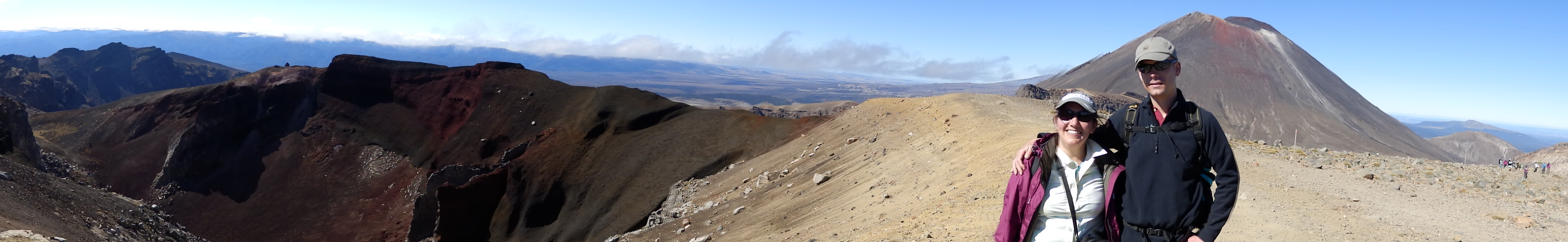 Tongariro crossing - red crater